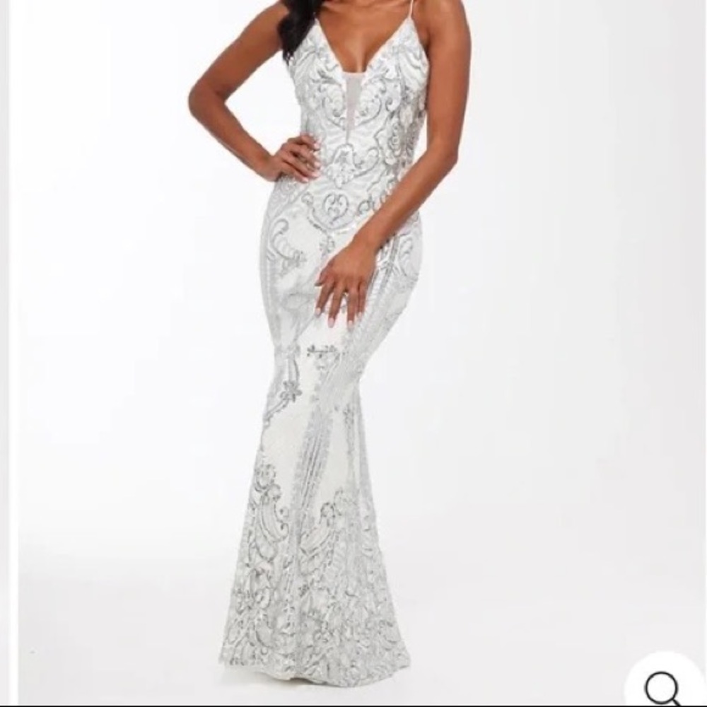 Betsy & Adam Long Sequin V Neck Mesh Insert